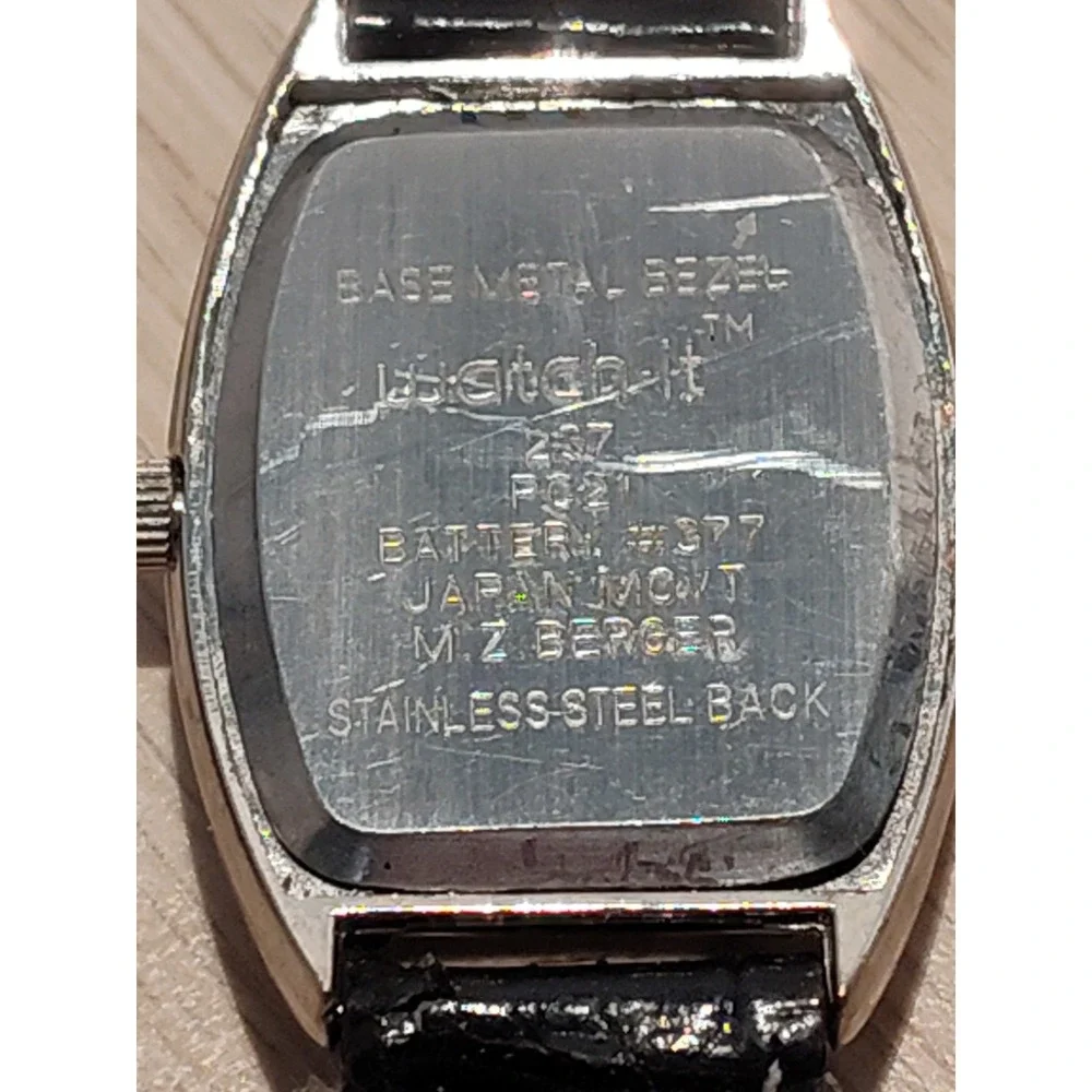 Watch-It Women's Quartz Watch 25mm Black Stap Curved Tank Style Fashion Design